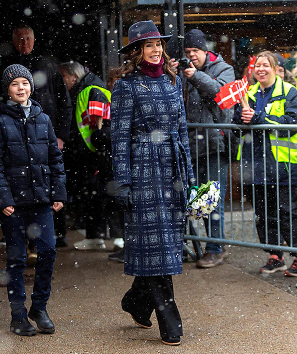 瑪麗王妃令人難以置信的照片風格演變