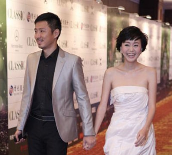 “尓豪”高鑫的悲傷，為照顧毀容女友，他的犧牲遠比你想得更大