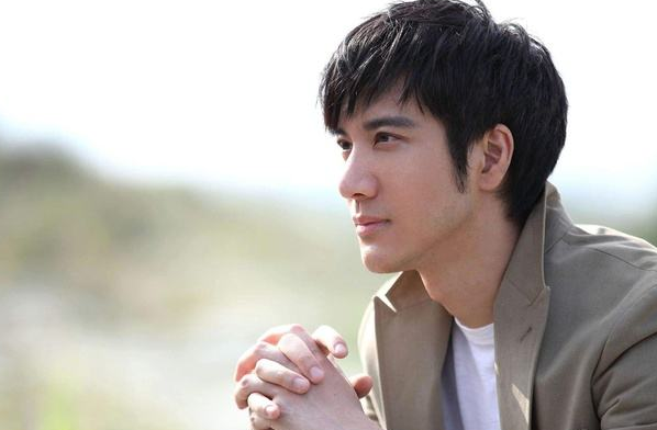 王力宏“離婚風波”再發酵，前妻學歷被曝光，過往經歷也被扒出