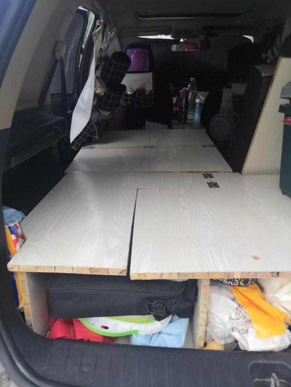 秋萍退休後一人一車自駕遊第65天,看我的戰車是如何變成小床的 秋萍退休後一人一車自駕遊第65天,看我的戰車是如何變成小床的