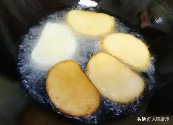 不蘸水不蘸蛋液，教你炸饃片新做法，金黃酥脆不油膩，放涼不發硬