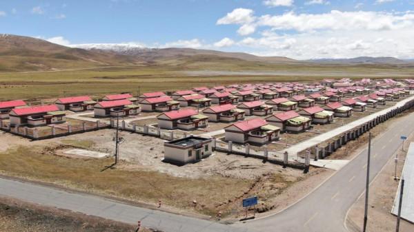 小康路上日子紅