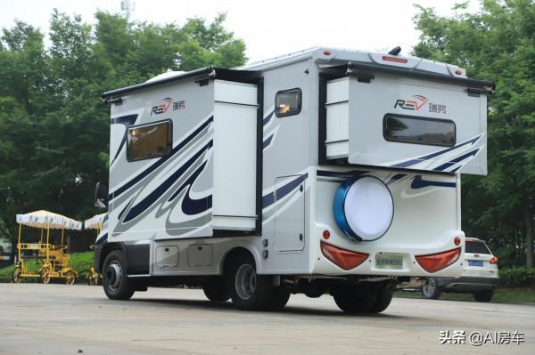 奇瑞3.0T豪華房車！配置高階，帶自動巡航，21度電，65寸家庭影院