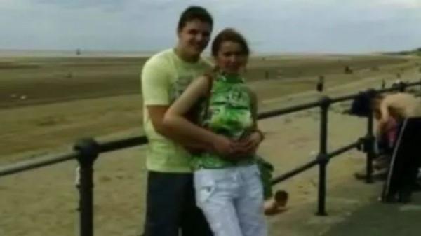 10年前，英國一女子被前任活埋，靠一枚戒指爬出地面，怎麼回事？