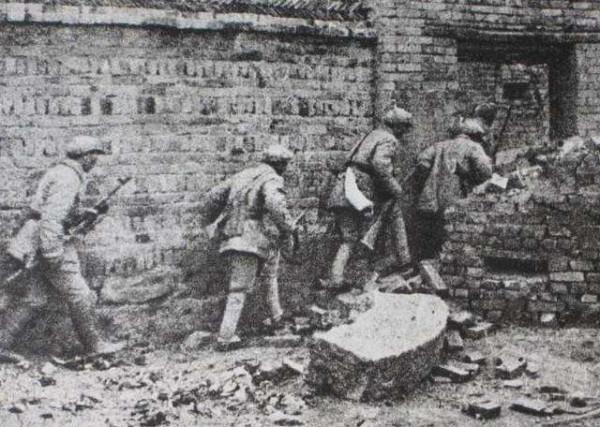 華野總部被國軍轟炸，粟裕大喜：戰機終於來了