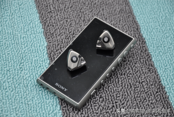 好看&excl;好聽&excl;399不貴&excl;達音科Titans超高性價比強悍硬素質耳機測評