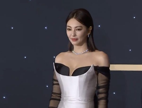 初見驚為天人,再見臉僵如石!這10位女星的臉,到底怎麼了 初見驚為天人,再見臉僵如石!這10位女星的臉,到底怎麼了