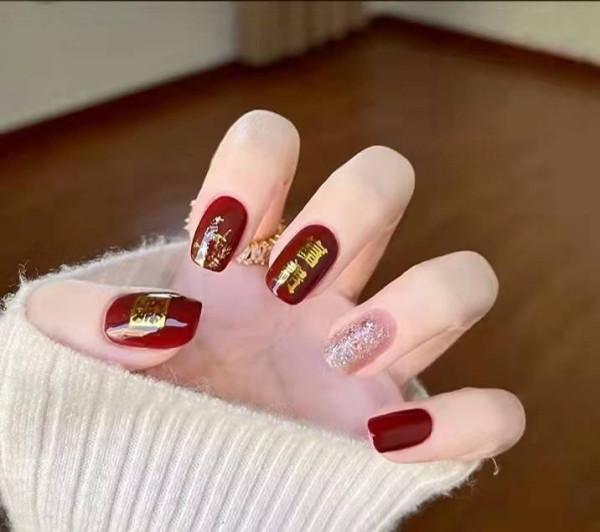 新年美甲｜超顯白｜氣質｜秋冬美甲