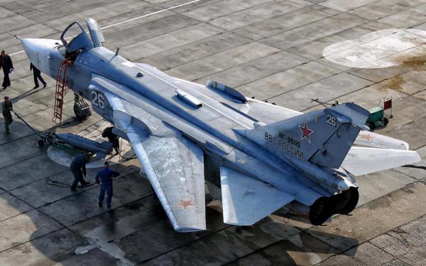 老劍客蘇-24雖年過半百,但上鏡質感不亞於F-14!在現實中更暴力 老劍客蘇-24雖年過半百,但上鏡質感不亞於F-14!在現實中更暴力