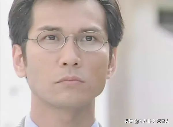 14位香港老牌男神,年輕時個個是大帥哥,40歲後顏值大跌 14位香港老牌男神,年輕時個個是大帥哥,40歲後顏值大跌