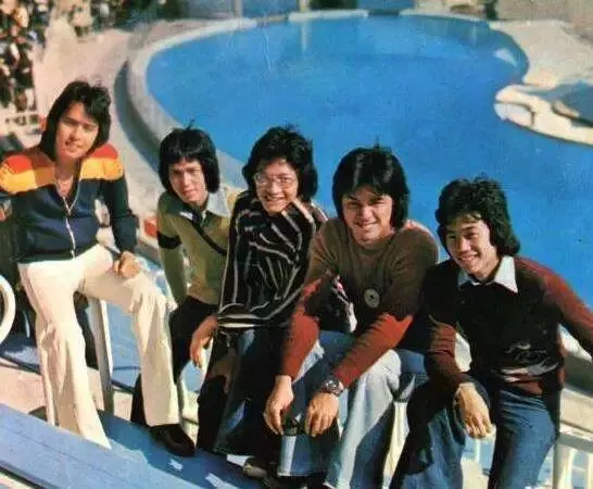 今年的時尚,就是穿成你二姨那樣 今年的時尚,就是穿成你二姨那樣