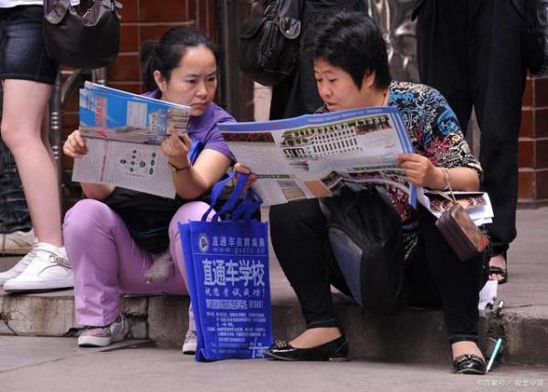 輔導班從週末改為週中上課,學生累,家長也辛苦,說好的減負呢? 輔導班從週末改為週中上課,學生累,家長也辛苦,說好的減負呢?