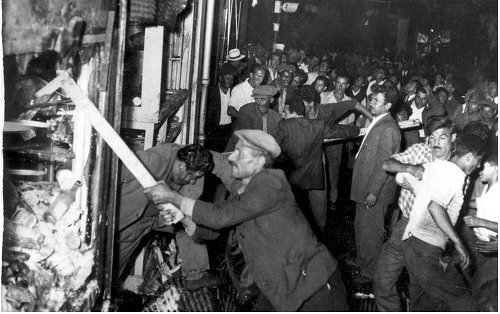 希臘人與土耳其人之間的世代仇恨