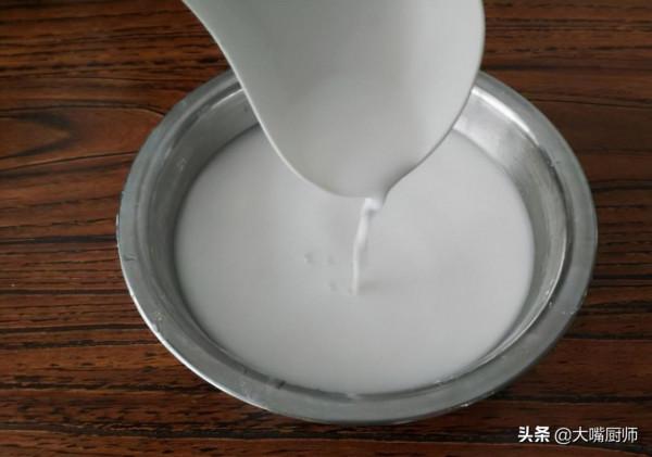 不蘸水不蘸蛋液，教你炸饃片新做法，金黃酥脆不油膩，放涼不發硬