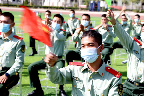 國家分配的兵哥,這場面甜炸了 國家分配的兵哥,這場面甜炸了