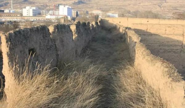 探秘甘肅通渭戰國秦長城遺址和古城堡 探秘甘肅通渭戰國秦長城遺址和古城堡