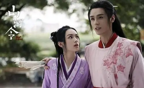 95花都陸陸續續有代表作了，怎麼就“國民閨女”關曉彤跑偏了？