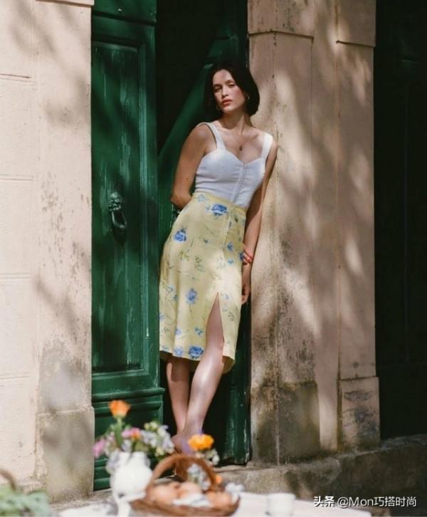 會配色才顯白!給“黑黃皮”女生的穿搭建議:深色不碰,淺色相吸 會配色才顯白!給“黑黃皮”女生的穿搭建議:深色不碰,淺色相吸