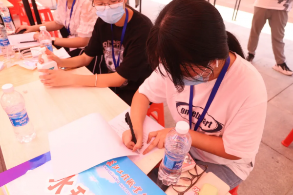 多圖直擊：長江工程職業技術學院2021開學、迎新現場…