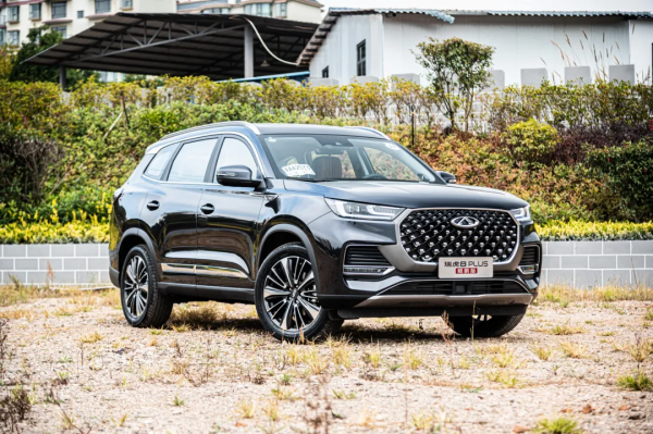 國產2.0T+四驅系統，這臺SUV更強大了