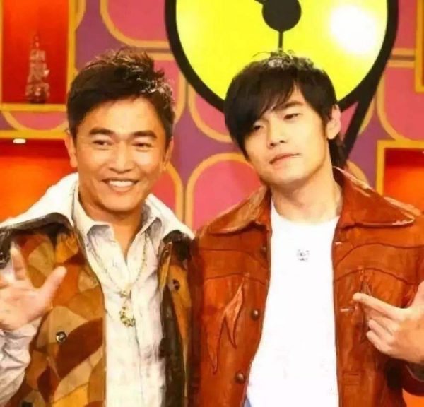 頂流歌手的“通病”：拿不出像樣的歌曲，資料銷量卻是一騎絕塵