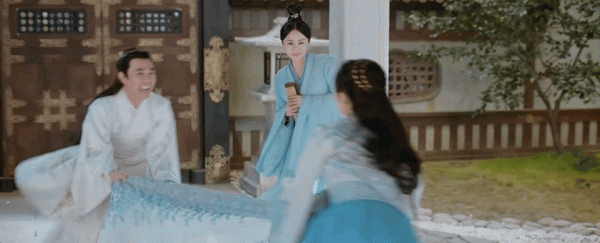 楊冪被豔壓了嗎?一個女演員有沒有女主相,其實一眼就看出來了 楊冪被豔壓了嗎?一個女演員有沒有女主相,其實一眼就看出來了