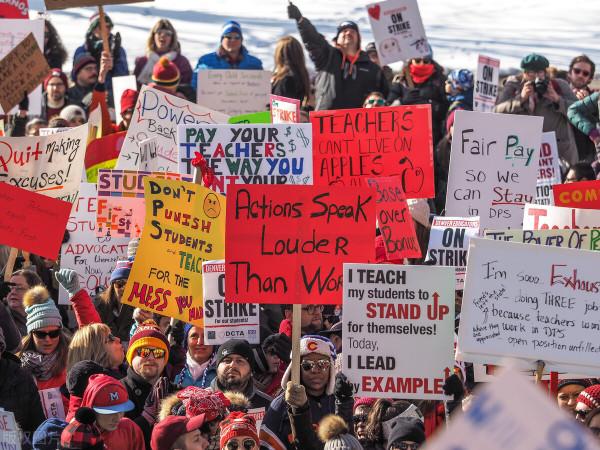 430萬人辭職,10萬人罷工,美國工人,正向“殺死”自己的人求救 430萬人辭職,10萬人罷工,美國工人,正向“殺死”自己的人求救