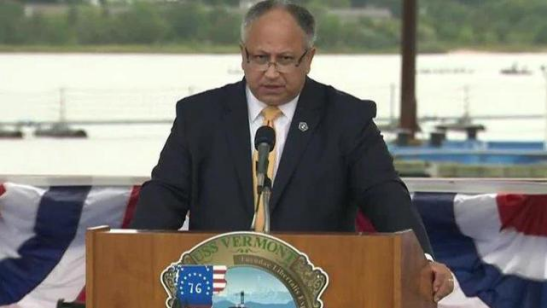 美國被指“不關心中俄艦隊繞日巡航”後，美海軍部長表態：要阻止中俄侵略