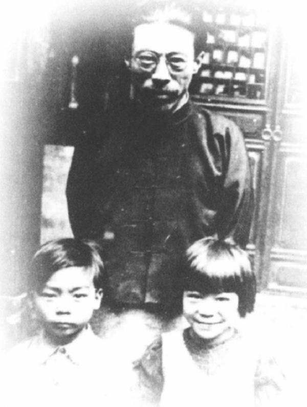 一見不鍾情，婚後入佳境，聞一多寫給妻子：一哥在想你，想得要死