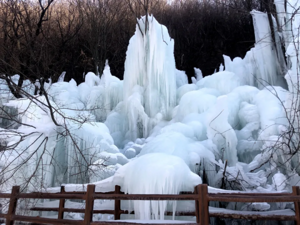 垣曲望仙大峽谷 冰川風光絕美如仙境 垣曲望仙大峽谷 冰川風光絕美如仙境
