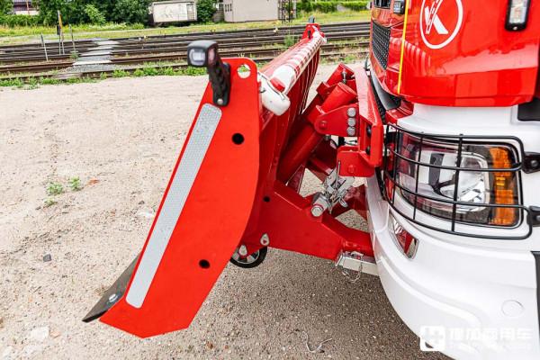 用於救援火車的卡車，8X8驅動，帶您好好看看這輛斯堪尼亞破障車