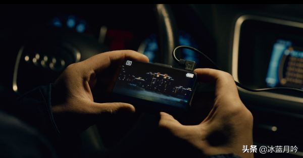 魏微裸貸買手機,毀清白,最後割腕!《烏海》給女大學生敲響警鐘 魏微裸貸買手機,毀清白,最後割腕!《烏海》給女大學生敲響警鐘