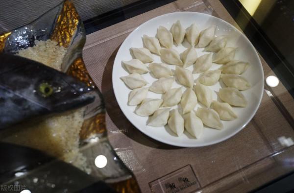 包鮁魚餃子時,牢記調餡小妙招,餃子鮮香味好,營養又好吃 包鮁魚餃子時,牢記調餡小妙招,餃子鮮香味好,營養又好吃