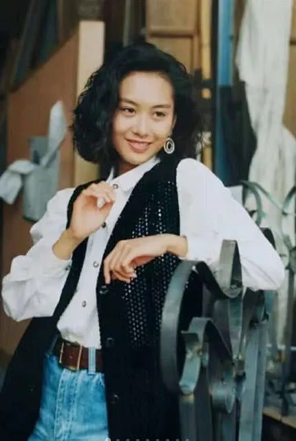 今年的時尚,就是穿成你二姨那樣 今年的時尚,就是穿成你二姨那樣