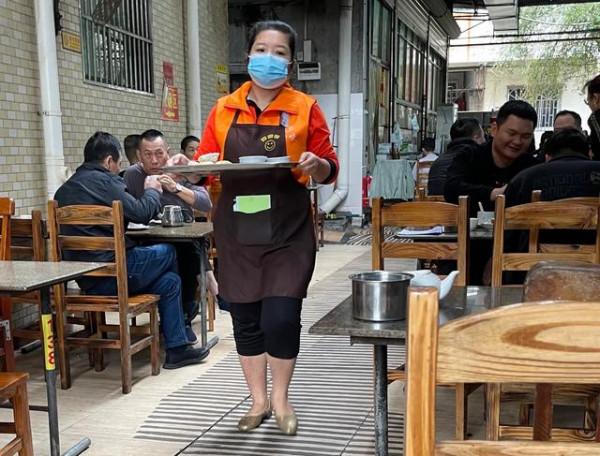 海口品市井美食：“辣湯飯”與“老爸茶”哪個能代表海南飲食文化