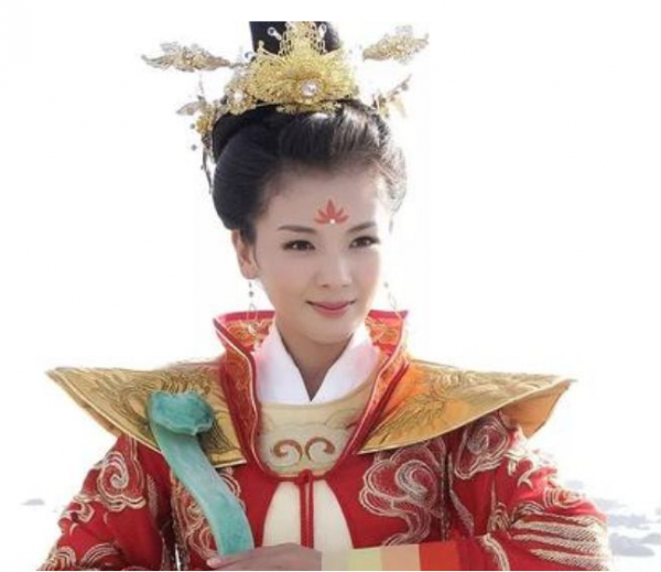 十大最美古裝紅衣女神，劉亦菲仙氣十足，趙麗穎高冷霸氣