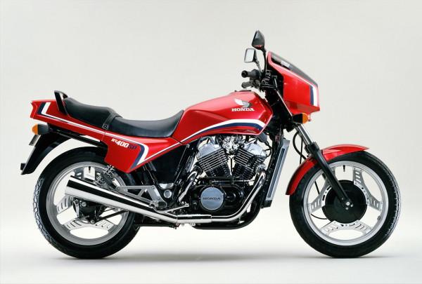 同名不同姓，窄角V型雙缸美式車—本田 NV750/400