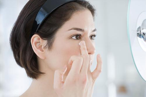 依雪抗衰:老母親落淚,無辜“狗狗眼”真的好撩人 依雪抗衰:老母親落淚,無辜“狗狗眼”真的好撩人