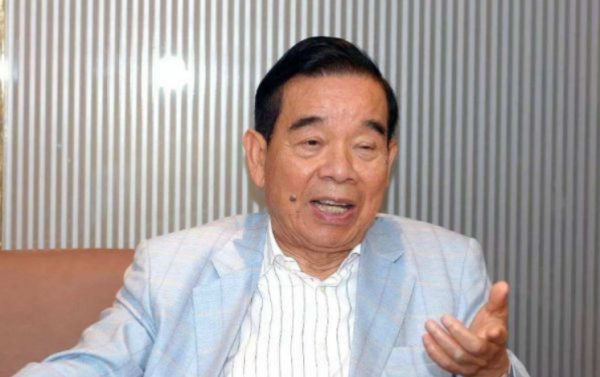 香港富豪鄭裕彤，何鴻燊的大靠山，在中國坐擁3棟5百米摩天大樓