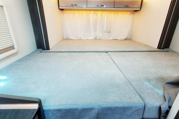 後拓展還帶電動升降床 舜宇V90T型房車48V供電系統有保障 後拓展還帶電動升降床 舜宇V90T型房車48V供電系統有保障