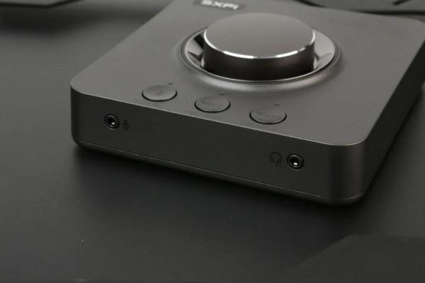 桌面音訊“全能選手”——創新Sound Blaster X4 桌面音訊“全能選手”——創新Sound Blaster X4