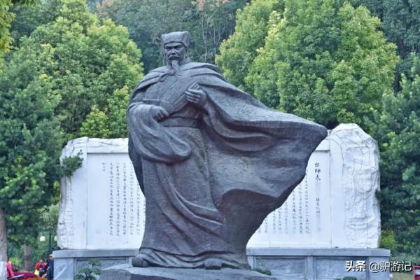 劉備託孤、李白寫詩的古城如今孤懸江心，門票100元值不值？