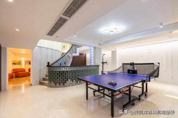 600㎡現代風別墅，跳躍的色彩點亮生活的絢麗