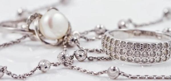 珠寶銀飾如何清洗?在家也能做的六大基本保養技巧 珠寶銀飾如何清洗?在家也能做的六大基本保養技巧