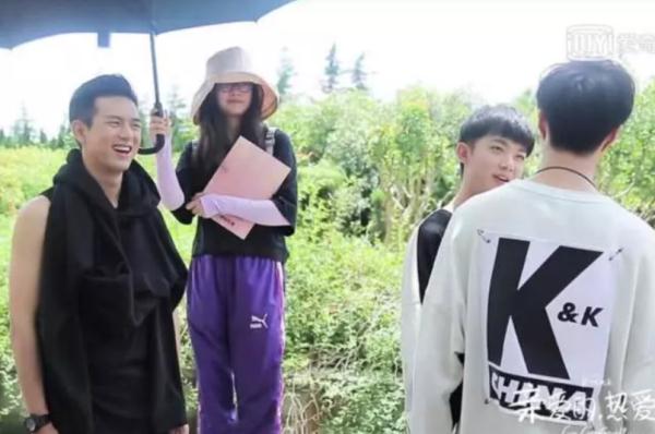 李現的女助理，長相清秀很耐看，比楊紫還漂亮