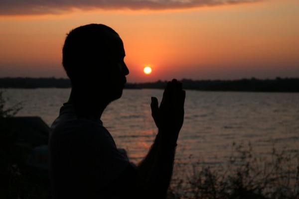 50歲以後，中老年朋友要做到“3戒2勤2補充”健康相伴