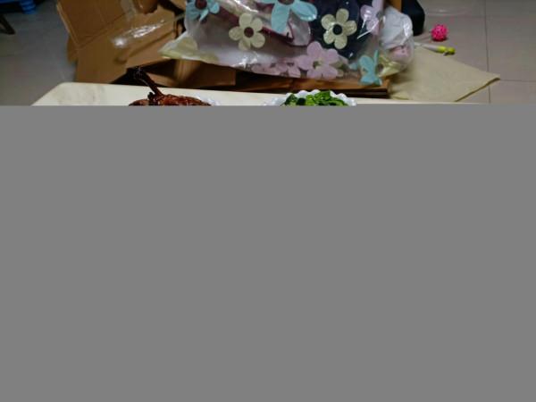 搬到新家的第一餐，簡單又美味