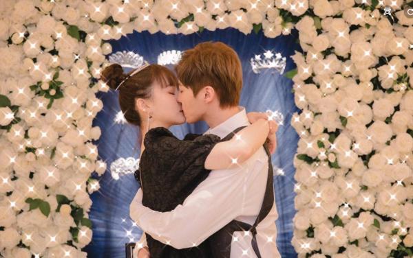 趙本山:兒子是聾啞人,拋棄結婚16年的妻子,2婚娶小8歲女演員 趙本山:兒子是聾啞人,拋棄結婚16年的妻子,2婚娶小8歲女演員