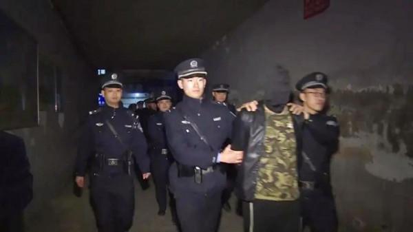 山西黑老大&OpenCurlyDoubleQuote;小四毛&rdquo;：因為嫌棄糟糠之妻，最後被自家人送進監獄