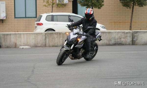 扮豬吃老虎的角色 QJMOTOR追700初體驗